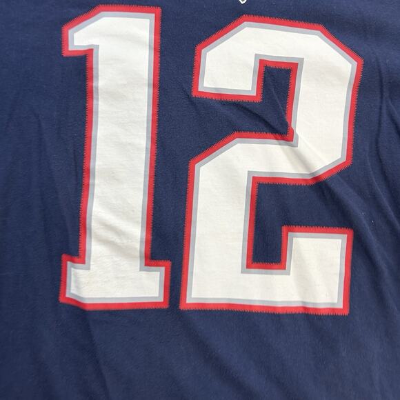 Nike NFL T-Shirt Small New England Patriots Tom Brady #12 Size Large - Picture 2 of 7